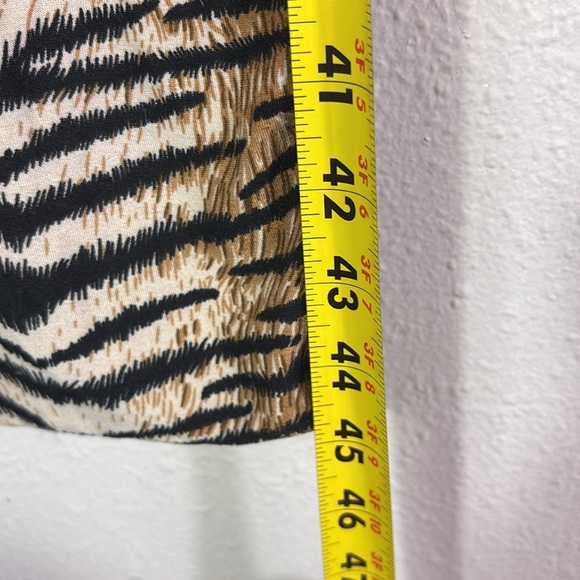 Meshki Tiger Animal Print Bodycon Midi Dress size Medium - Picture 4 of 10
